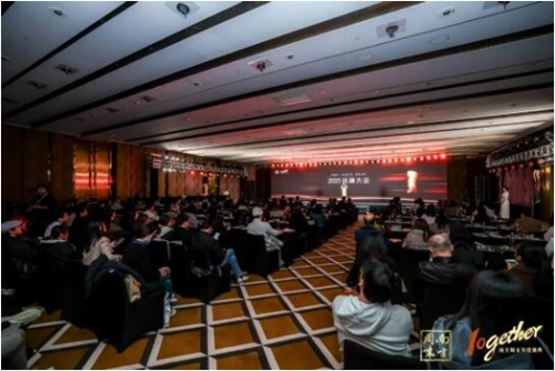 康弘藥業榮膺南方周末“年度創新力品牌”獎：用創新成果守護生命健康